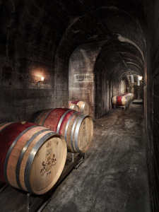 Lange Nacht der Museen Stuttgart - Bunker Untertürkheim Betriebsführungen durch die Weinmanufaktur